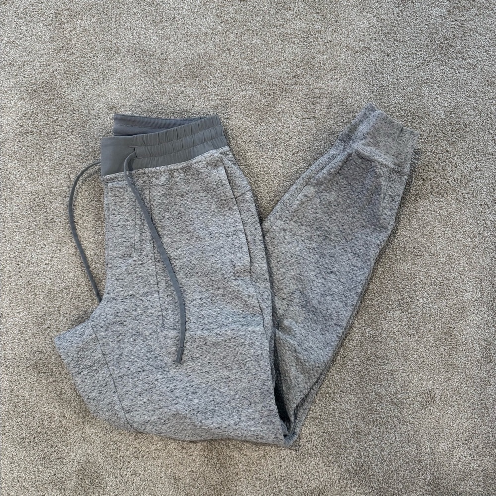 Lululemon Gray Tapered Sweatpants with Elastic Waistband